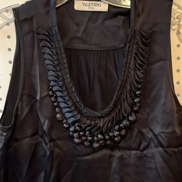 Valentino Roma medium silk camisole ITALY 42AUTHENTIC embellished neckline